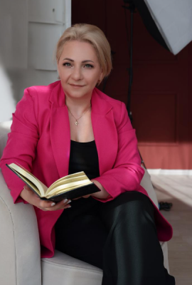 Анна Суринович Анна Суринович
