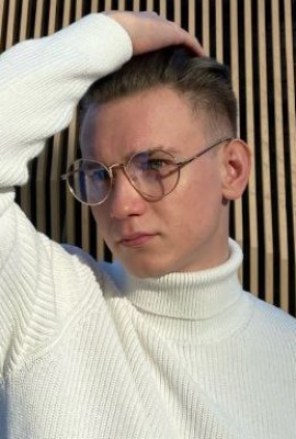 Даниил Жаравин Даниил Жаравин
